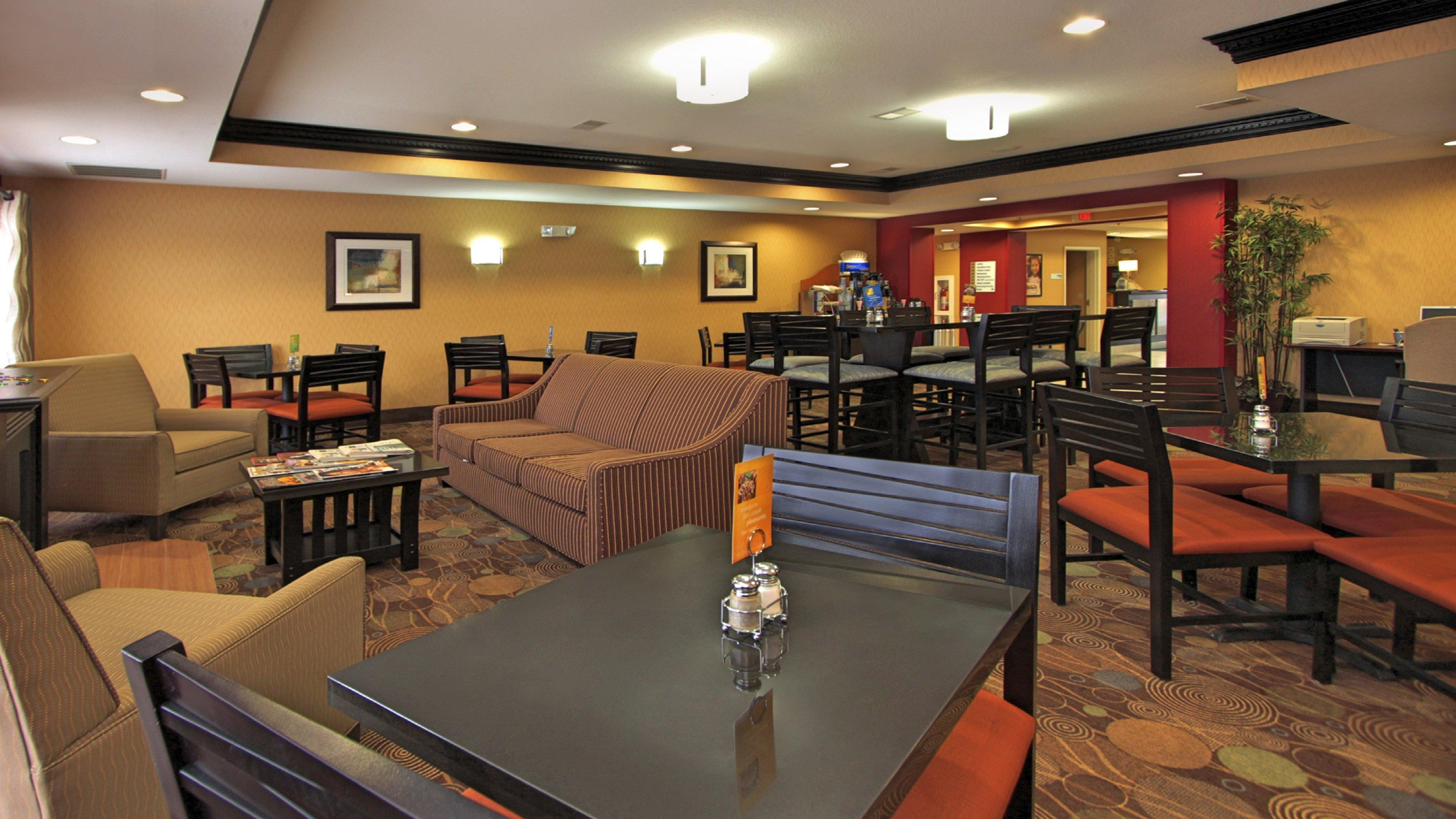 Holiday Inn Express Hotel & Suites Defiance By Ihg Esterno foto