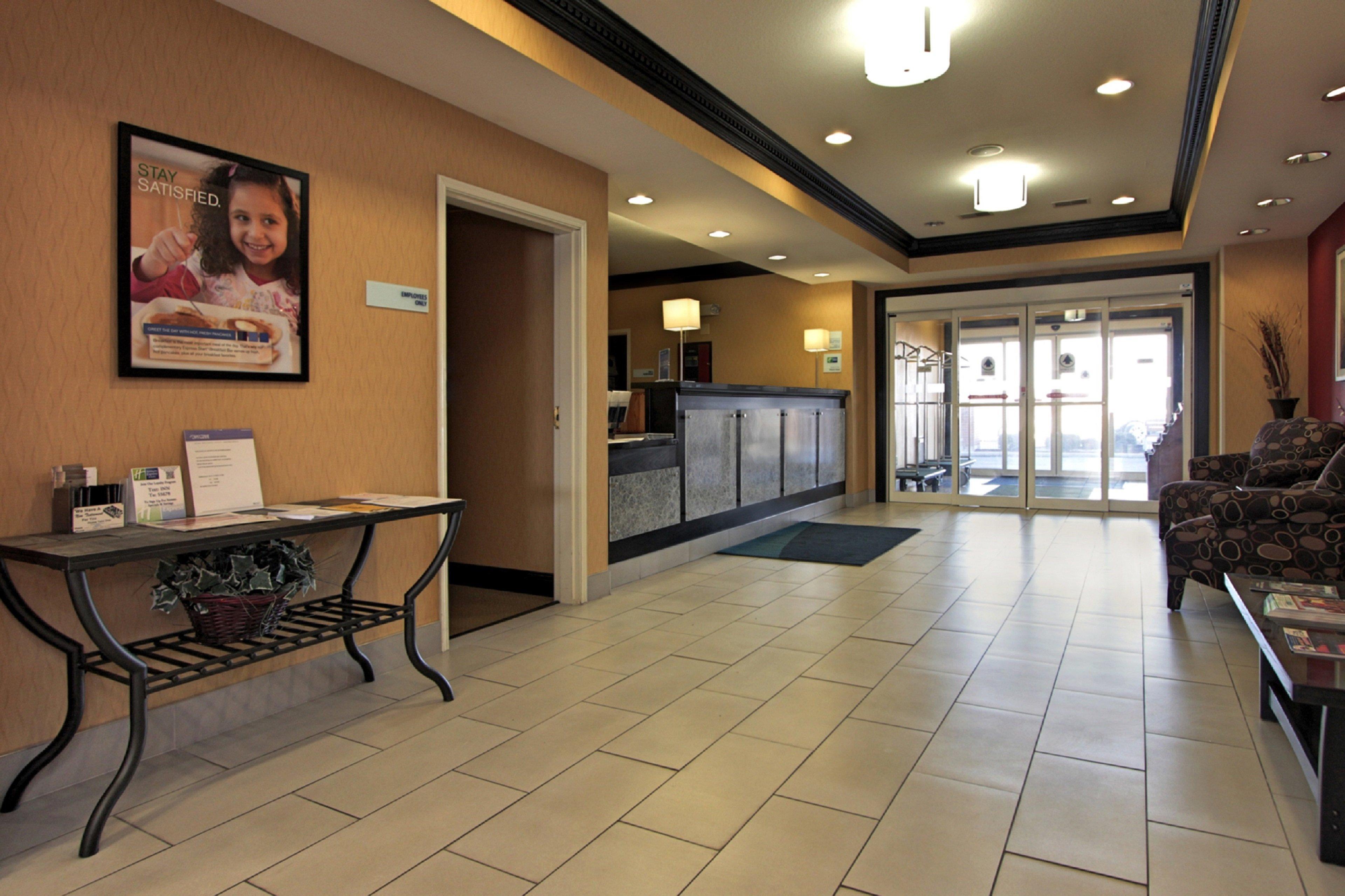 Holiday Inn Express Hotel & Suites Defiance By Ihg Esterno foto