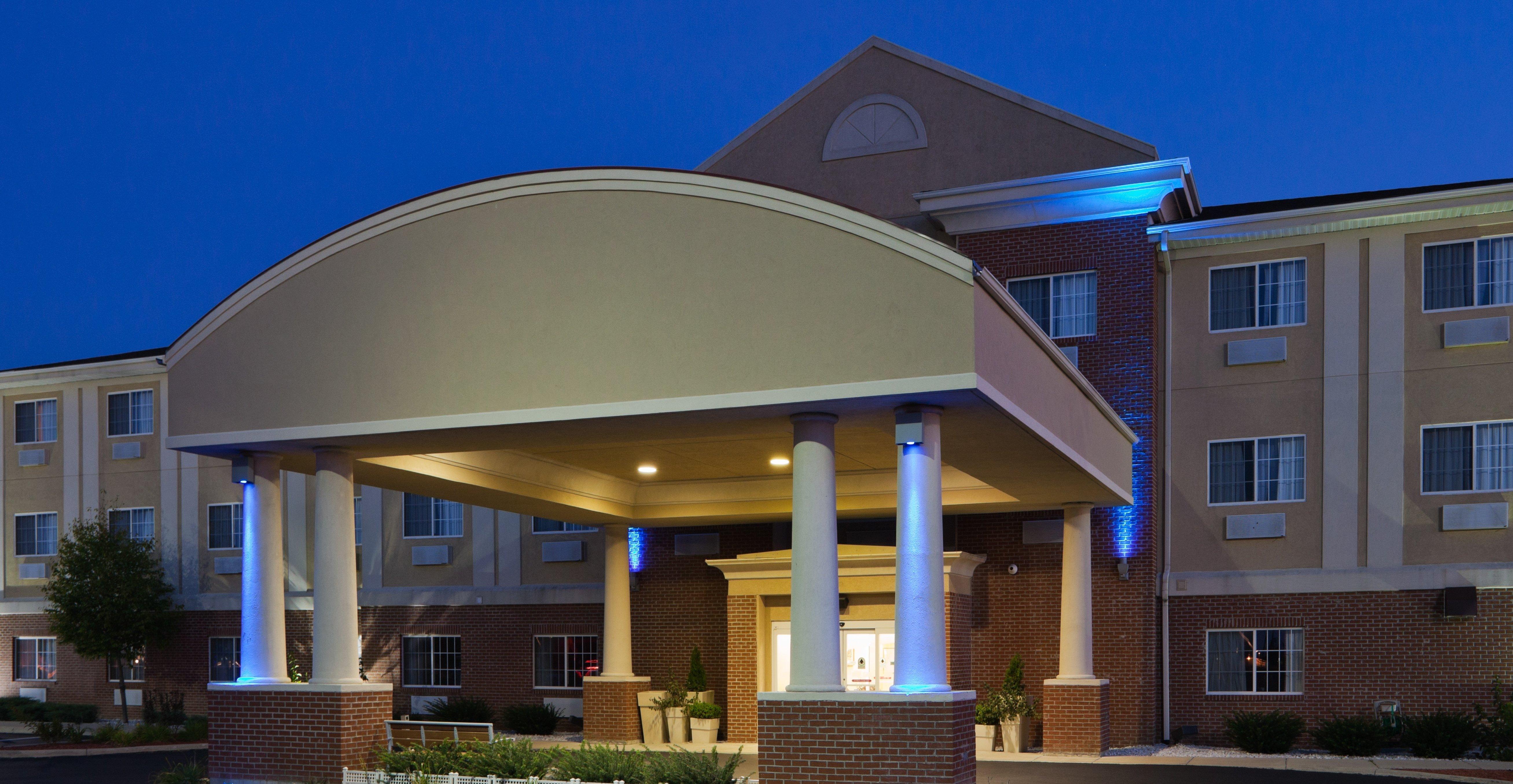 Holiday Inn Express Hotel & Suites Defiance By Ihg Esterno foto