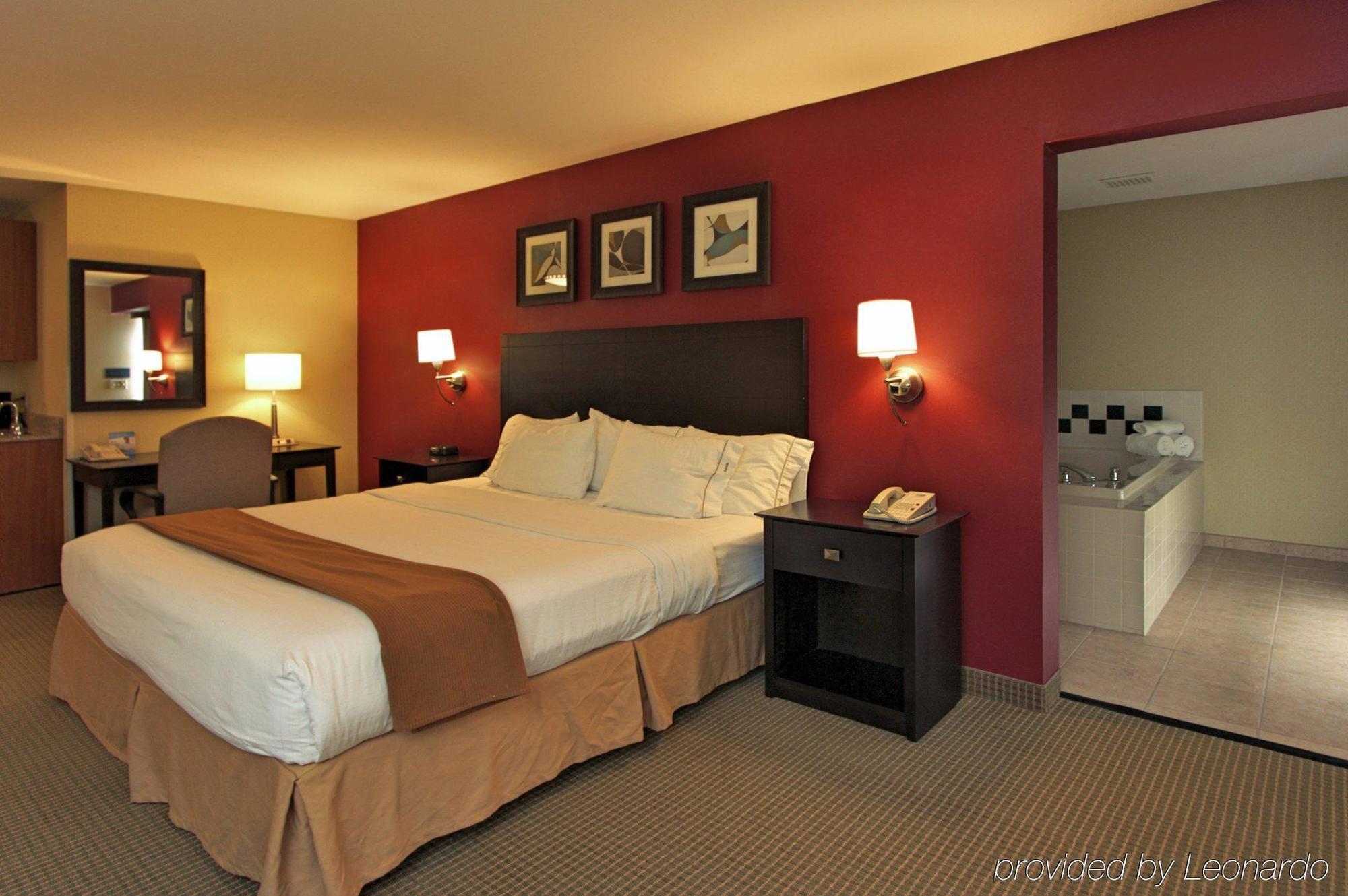 Holiday Inn Express Hotel & Suites Defiance By Ihg Esterno foto